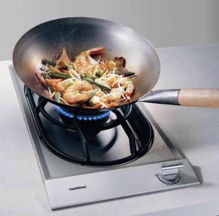 Gaggenau Gas Wok Stove VG231, Furniture & Home Living, Kitchenware