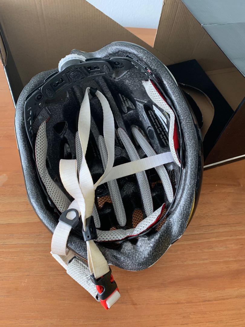 GIRO Atmos road cycling helmet, Sports Equipment, Bicycles & Parts