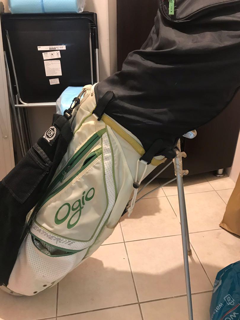 Golf Set (Category: Golf) located in Singapore. Submitted by rascal1977 (Listing ID 229896066, Image 1). Description: Ladies golf full set . Plus Nike balls😁.