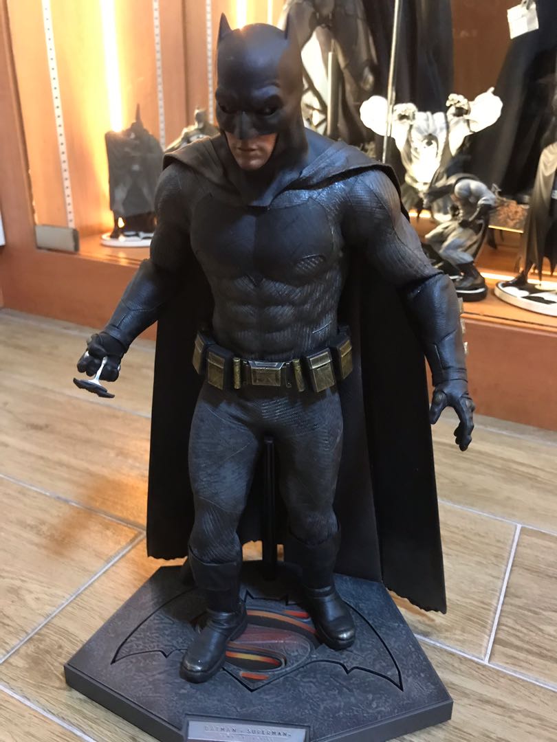 Hot toys BVS Batman with sniper rifle and tech cowl, Hobbies & Toys, Toys &  Games on Carousell
