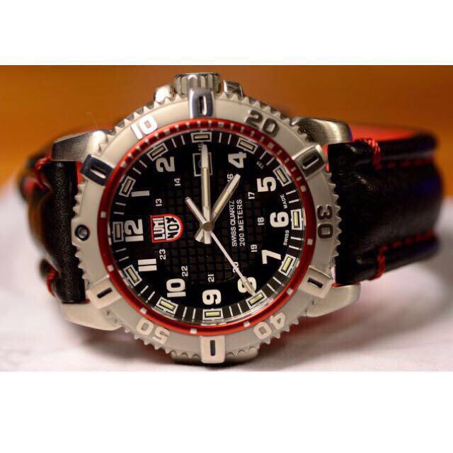 Luminox 6250 Modern Mariner Black Leather with Red Accent