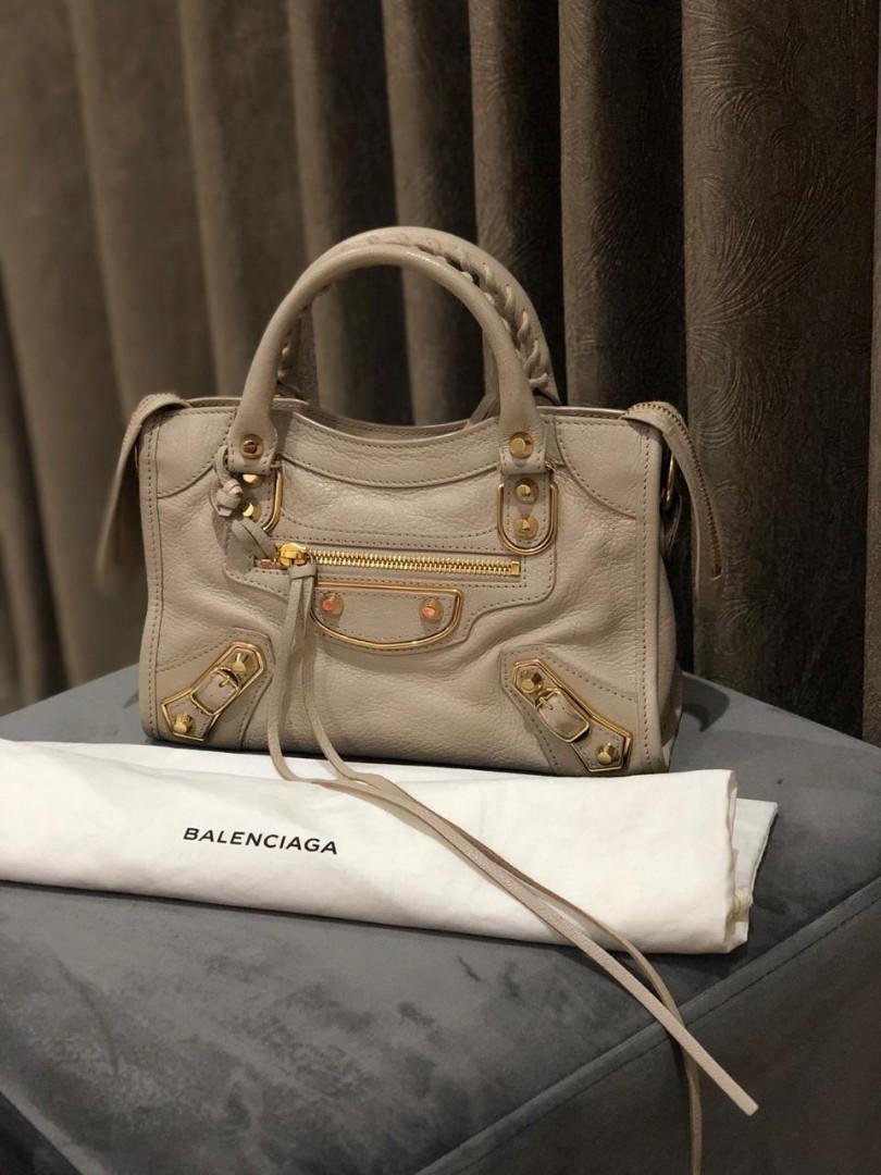 balenciaga beige praline