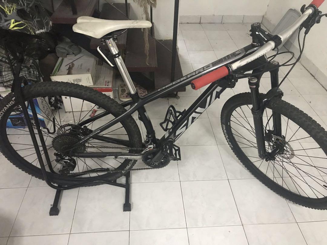 Mtb sava carbon body 29er size S 15.5 Sports Equipment Bicycles