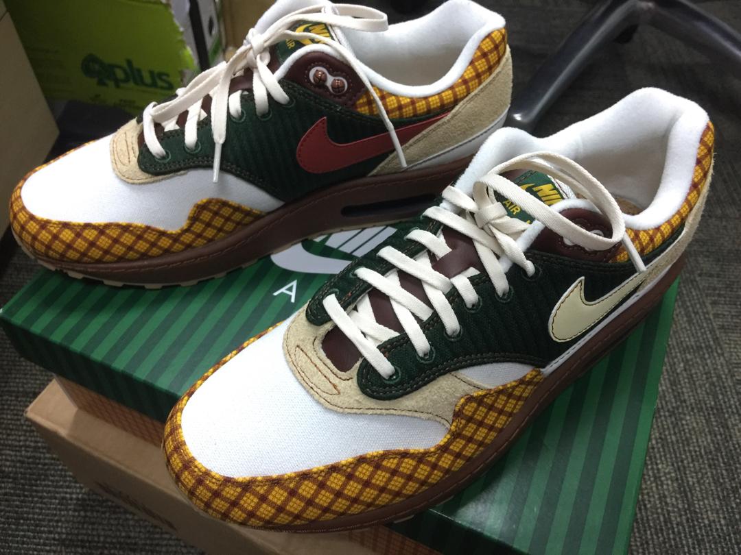 Nike laika shop missing link