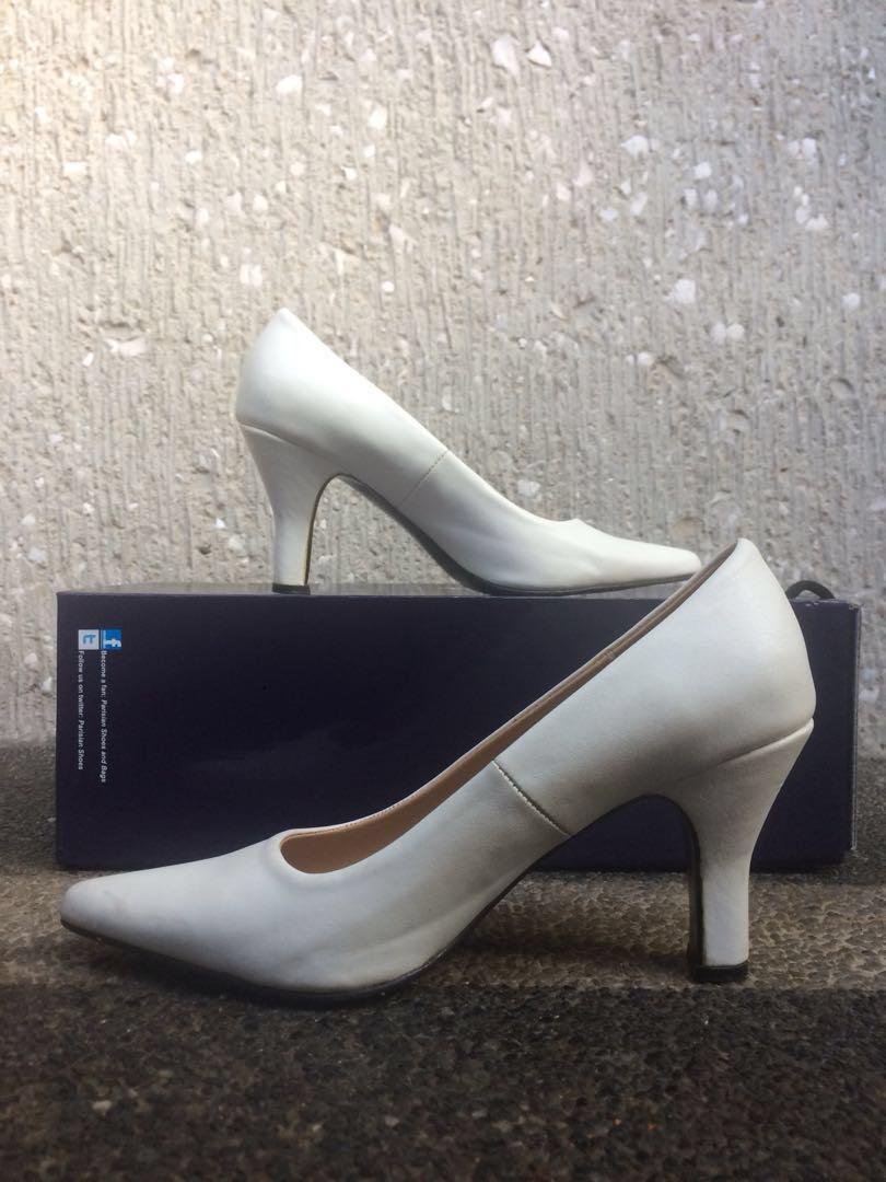 Parisian White High Heels, Women's Fashion, Footwear, Heels on Carousell
