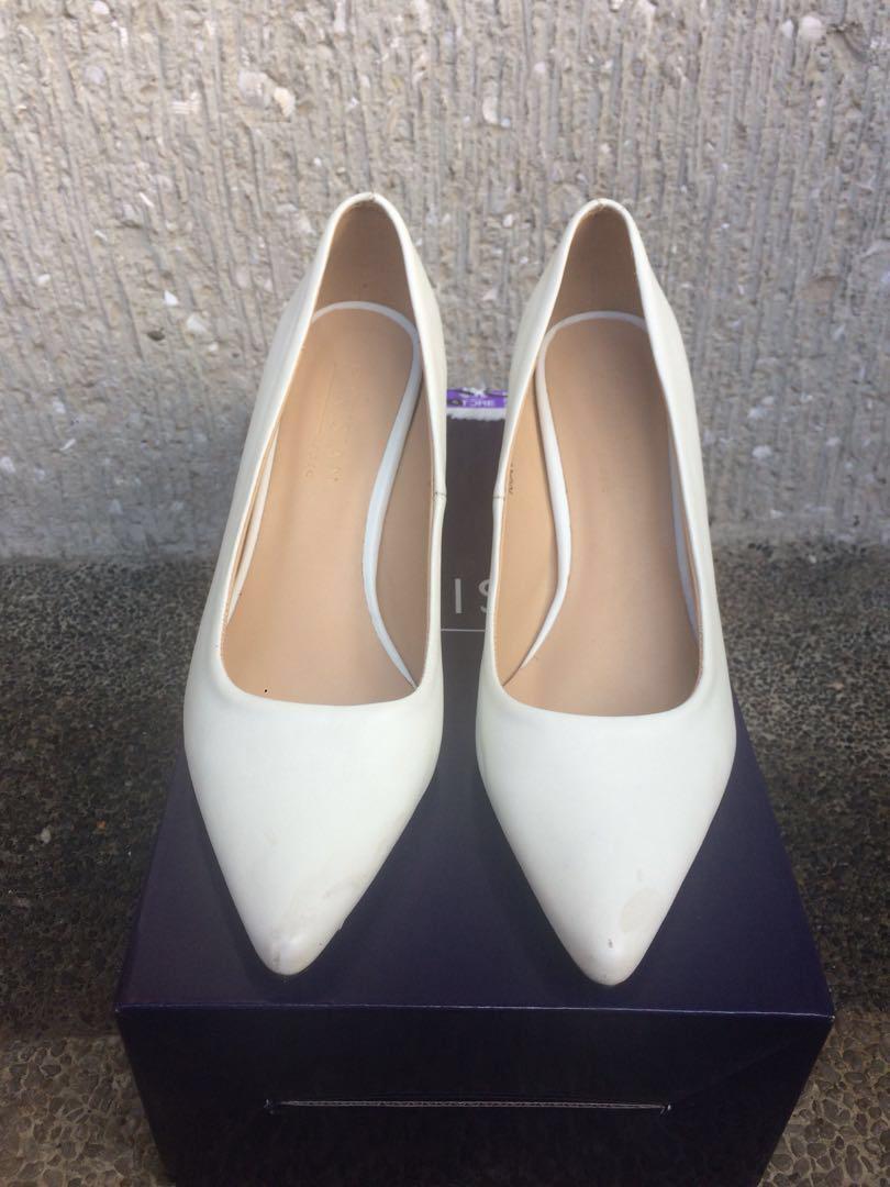 Parisian White High Heels, Women's Fashion, Footwear, Heels on Carousell