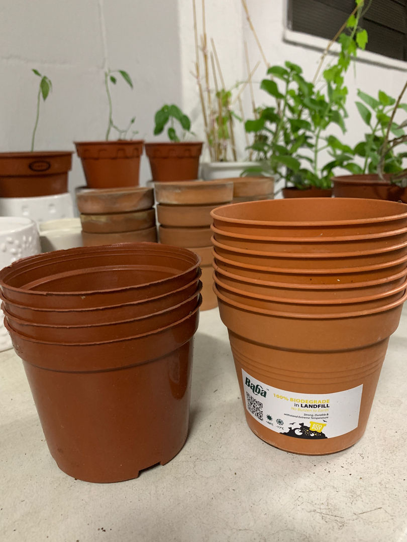 Plant pots - medium plastic (dark brown left), Furniture & Home