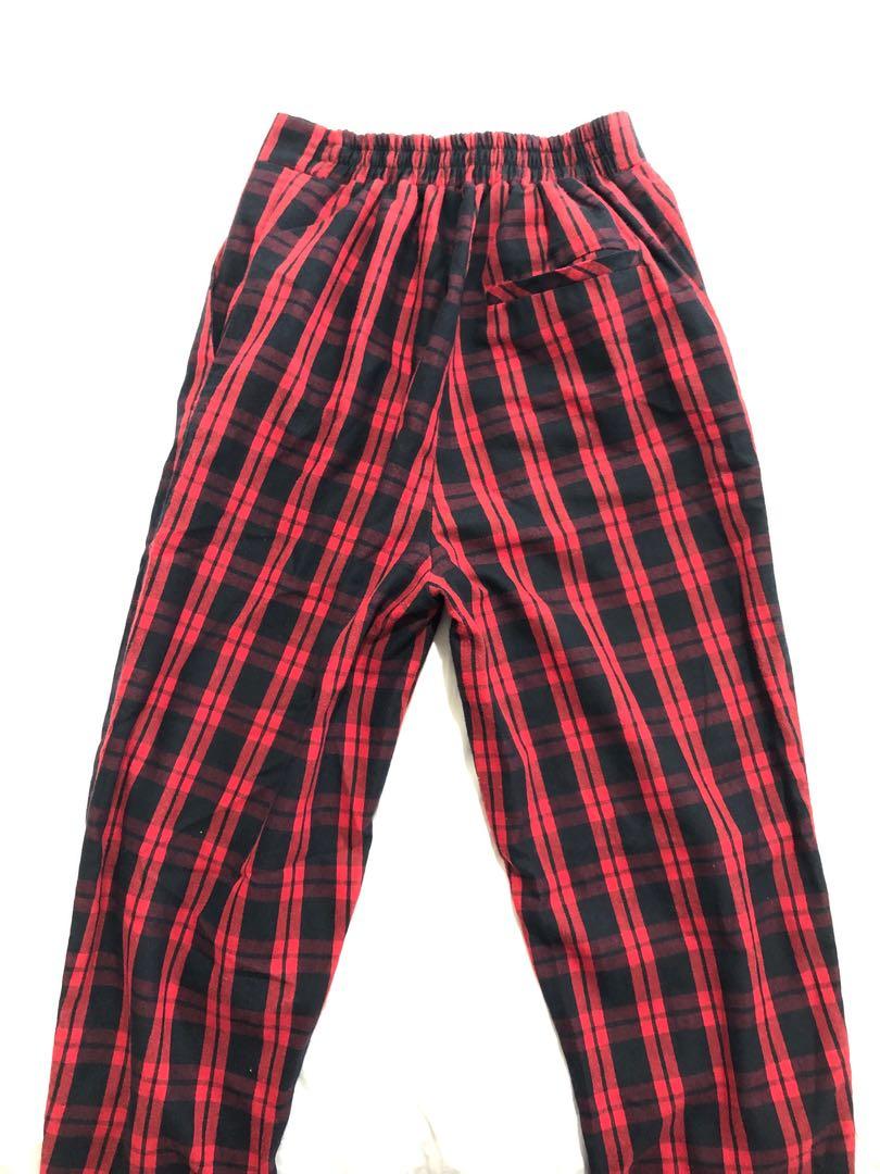 red checkered trousers