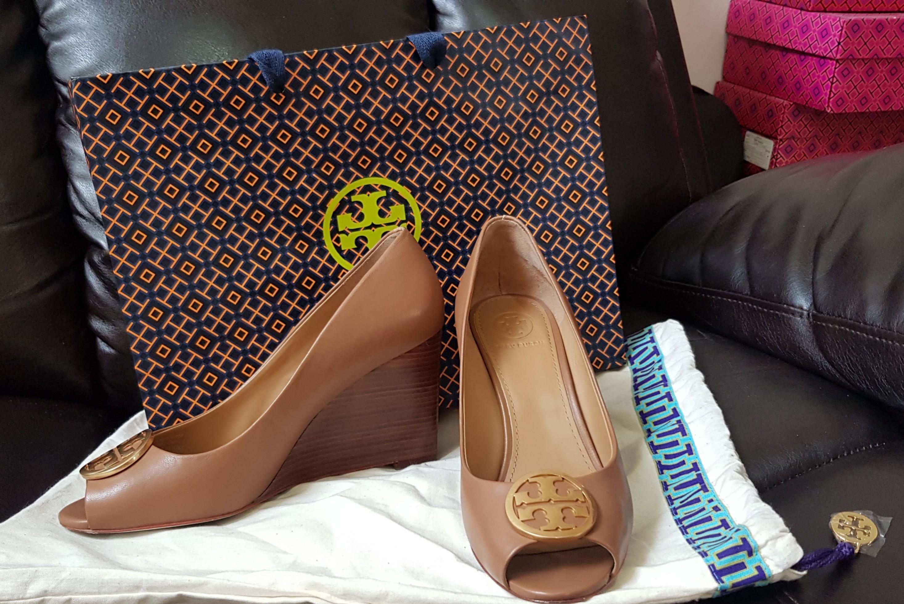 tory burch benton wedge