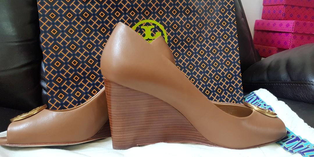 tory burch benton wedge