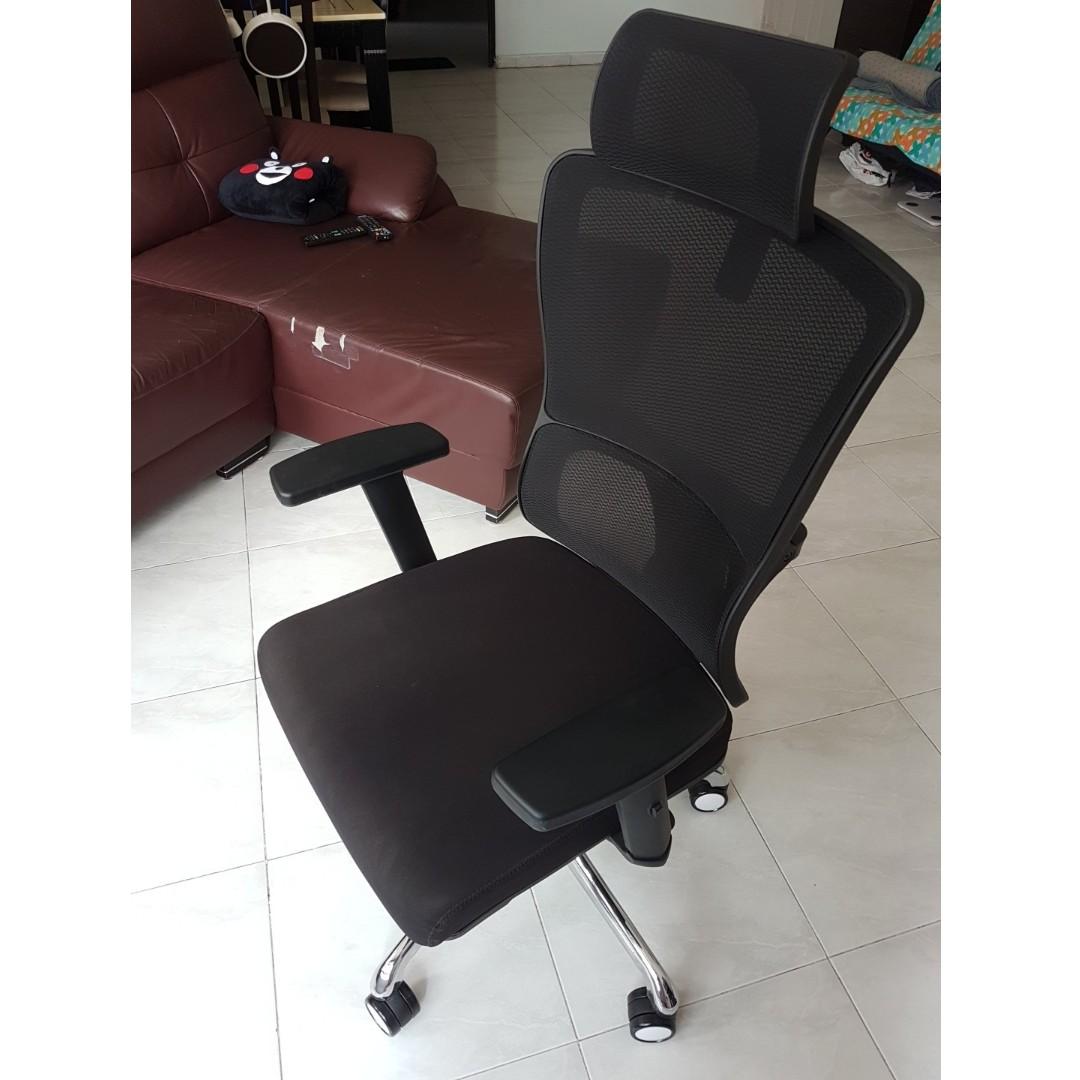 UMD Ergonomic Office Chair Q52, Furniture & Home Living, Furniture
