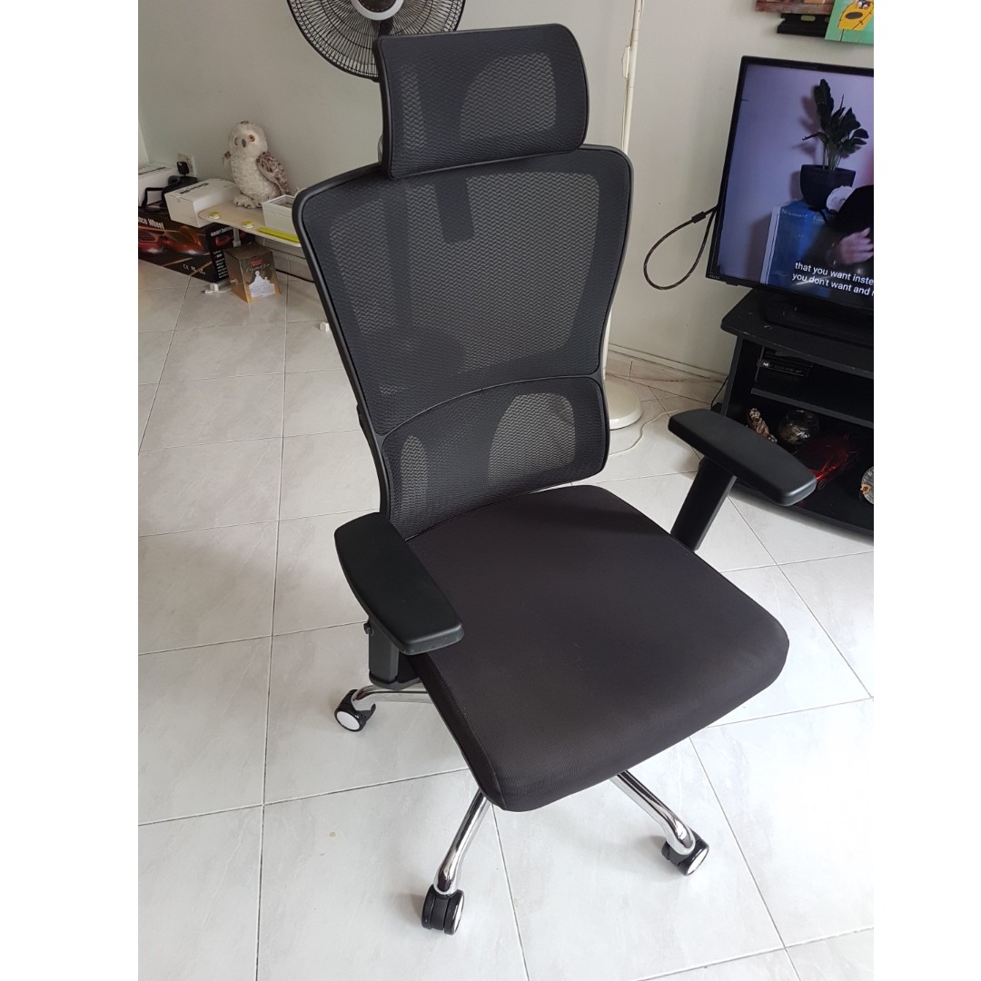 UMD Ergonomic Office Chair Q52, Furniture & Home Living, Furniture