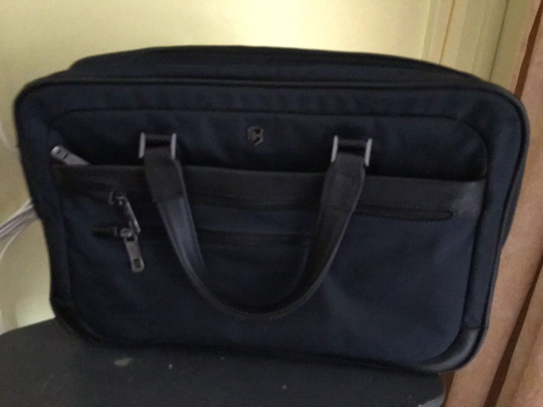 Victorinox nylon briefcase (navy blue), Men's Fashion, Bags & Wallets ...