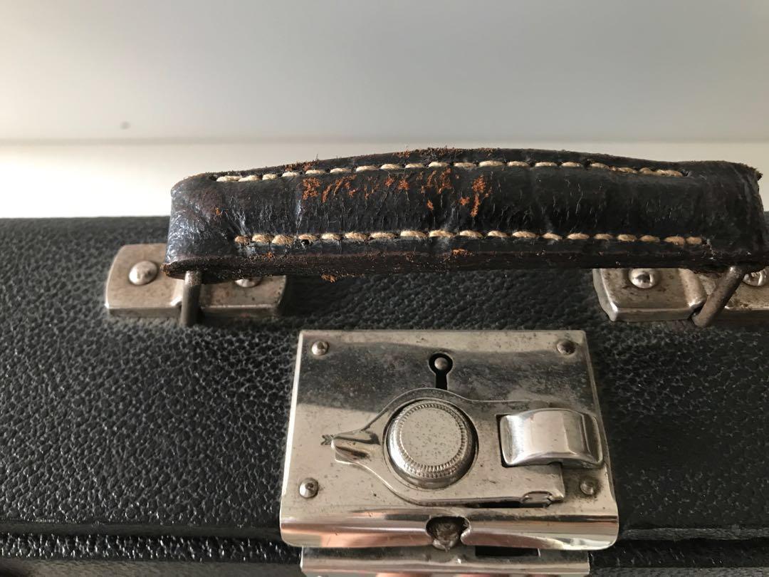 Vintage Typewriter - Alpina Typewriter, Hobbies & Toys, Memorabilia ...