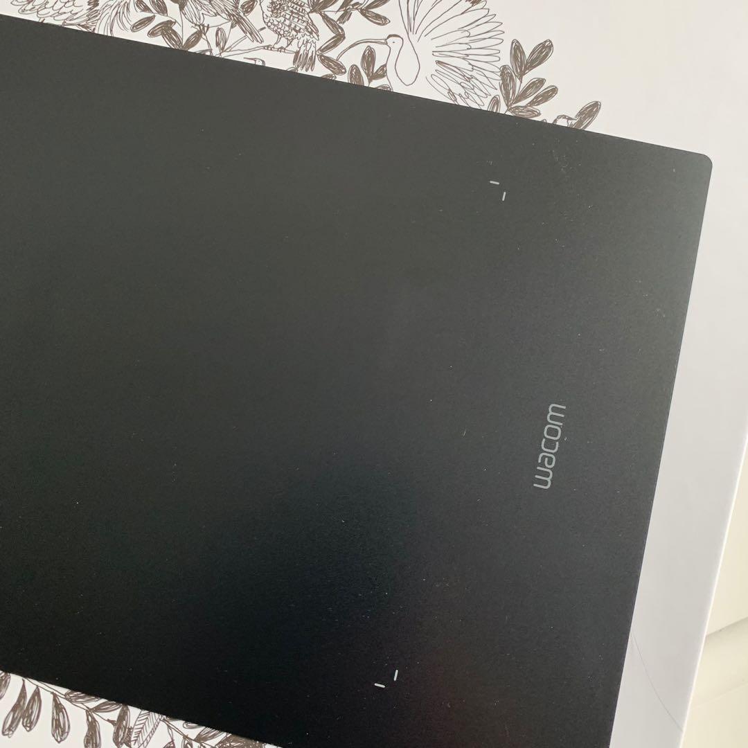 Intuos Pro Medium Texture Sheet Standard, Computers & Tech