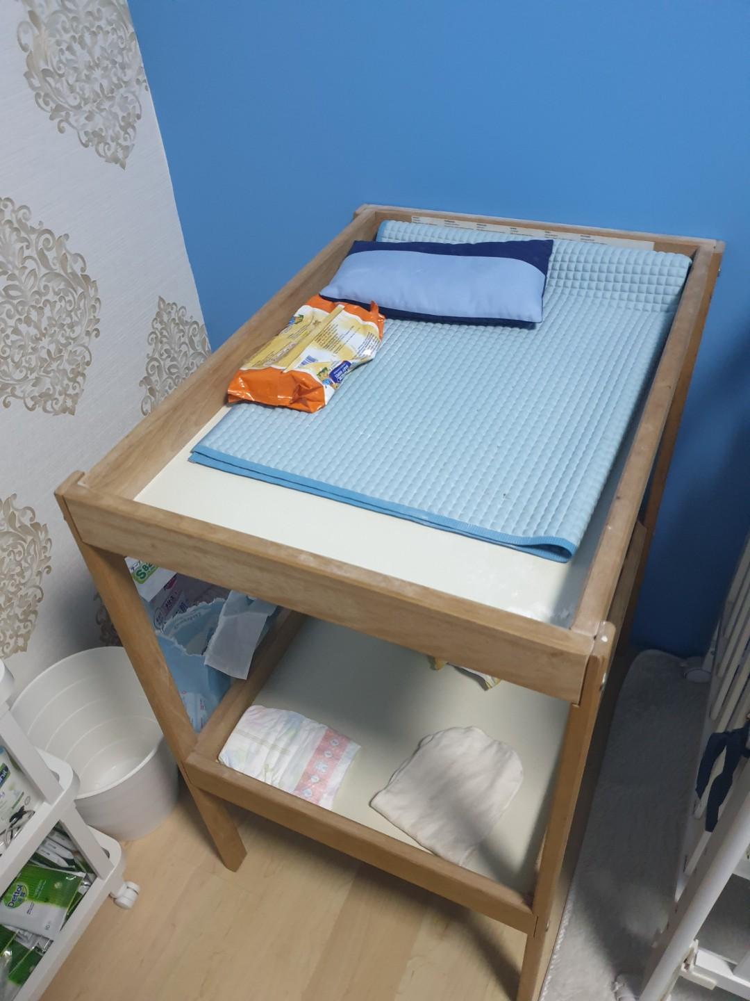 baby outgrow changing table