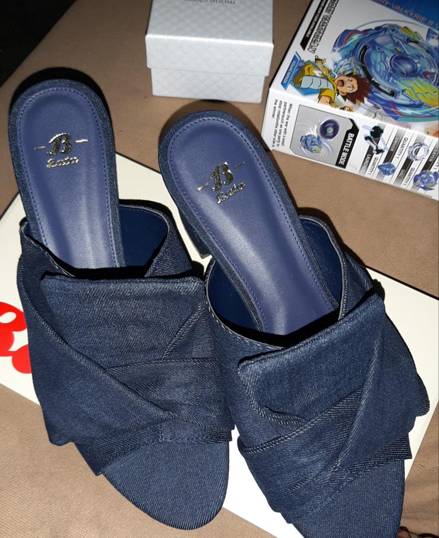 bata dlite slippers