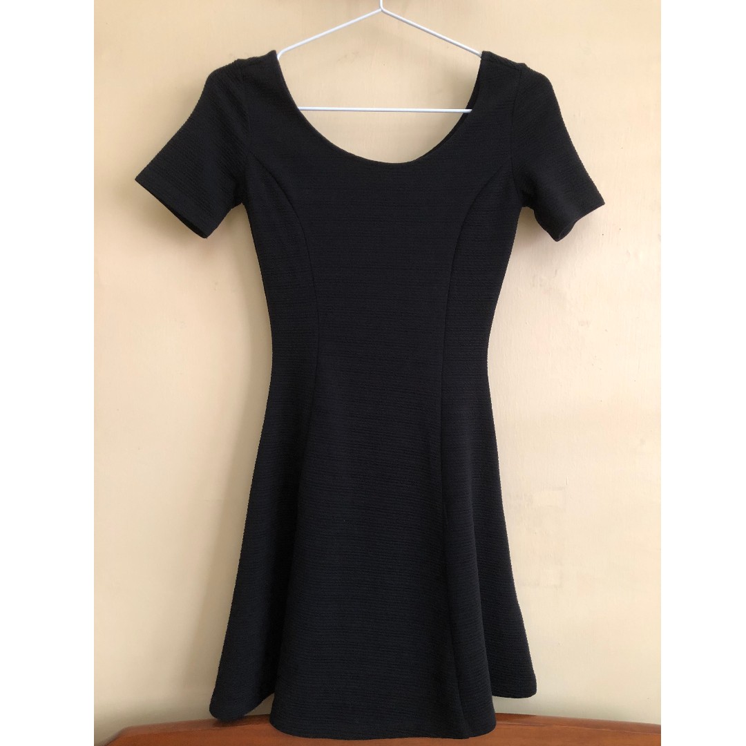 black ribbed skater dress