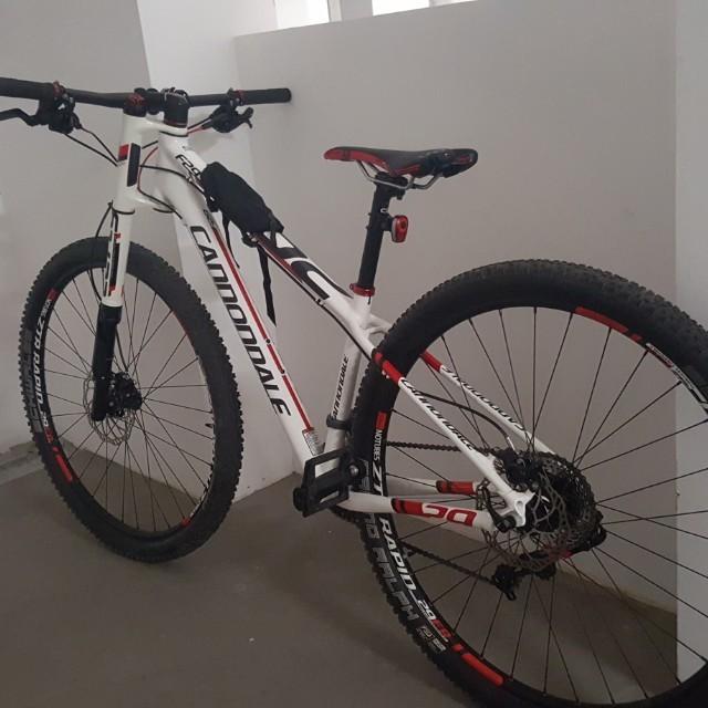 cannondale bike white