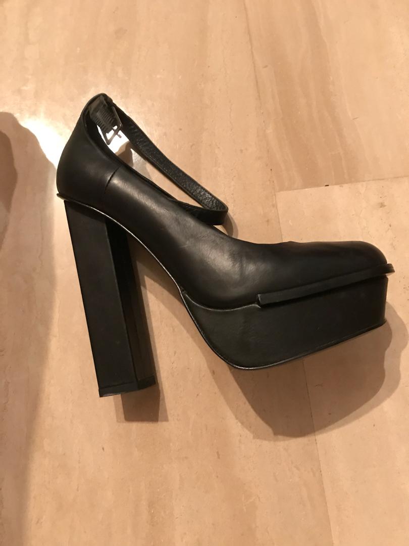 calvin klein black heels