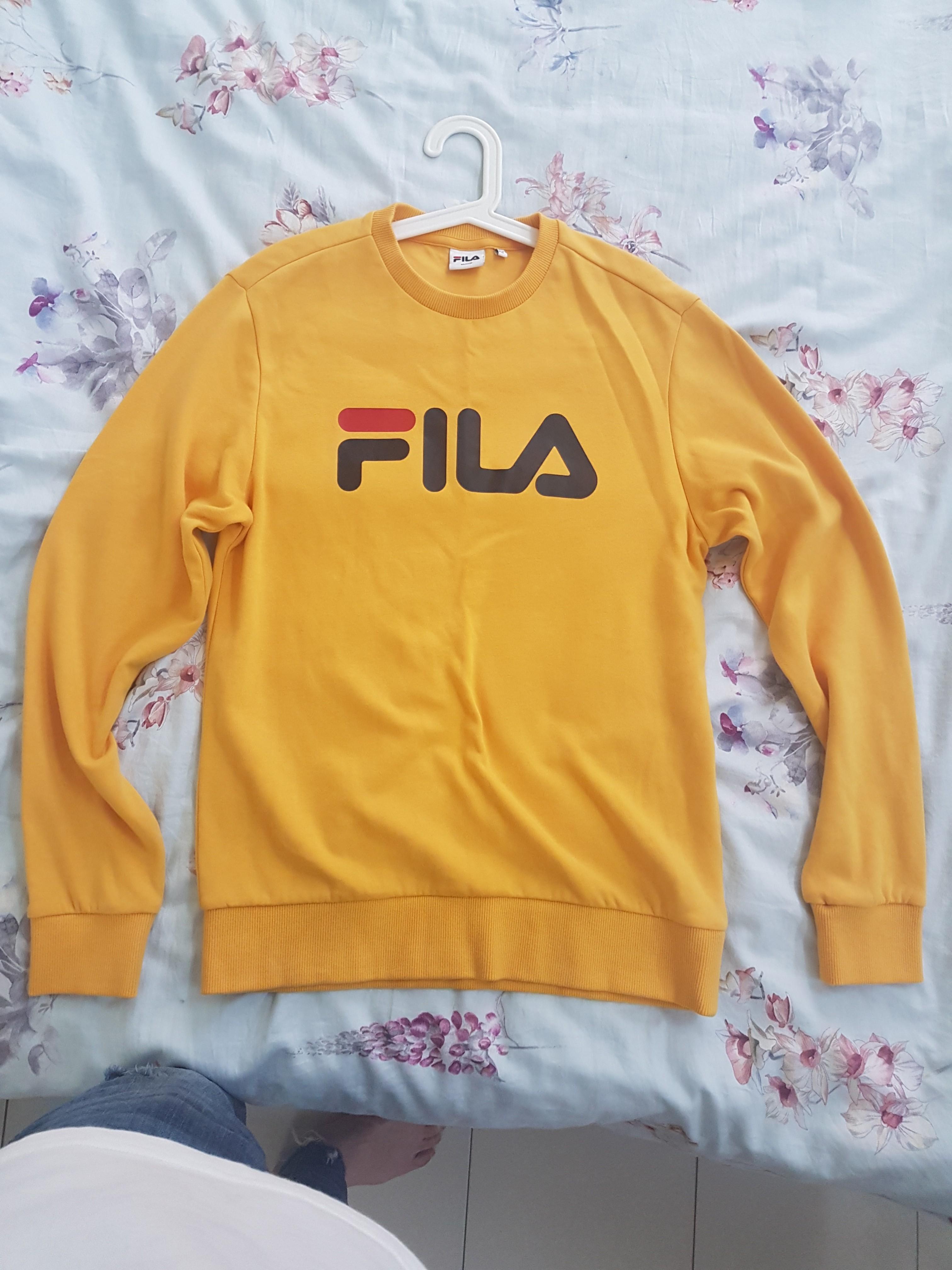 Mustard fila store