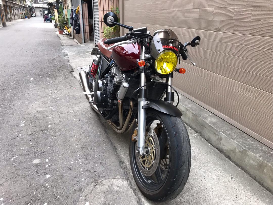 Honda Cb400 V2 改cafe Racer Xjr 可參考復古手工 機車 重機在旋轉拍賣 Honda Cb400 V2 改cafe Racer Xjr 可參考復古手工 機車 重機在旋轉拍賣