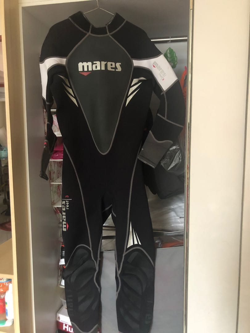 Mares diving suit, Sports Equipment, Sports & Games, Water Sports on Carousell