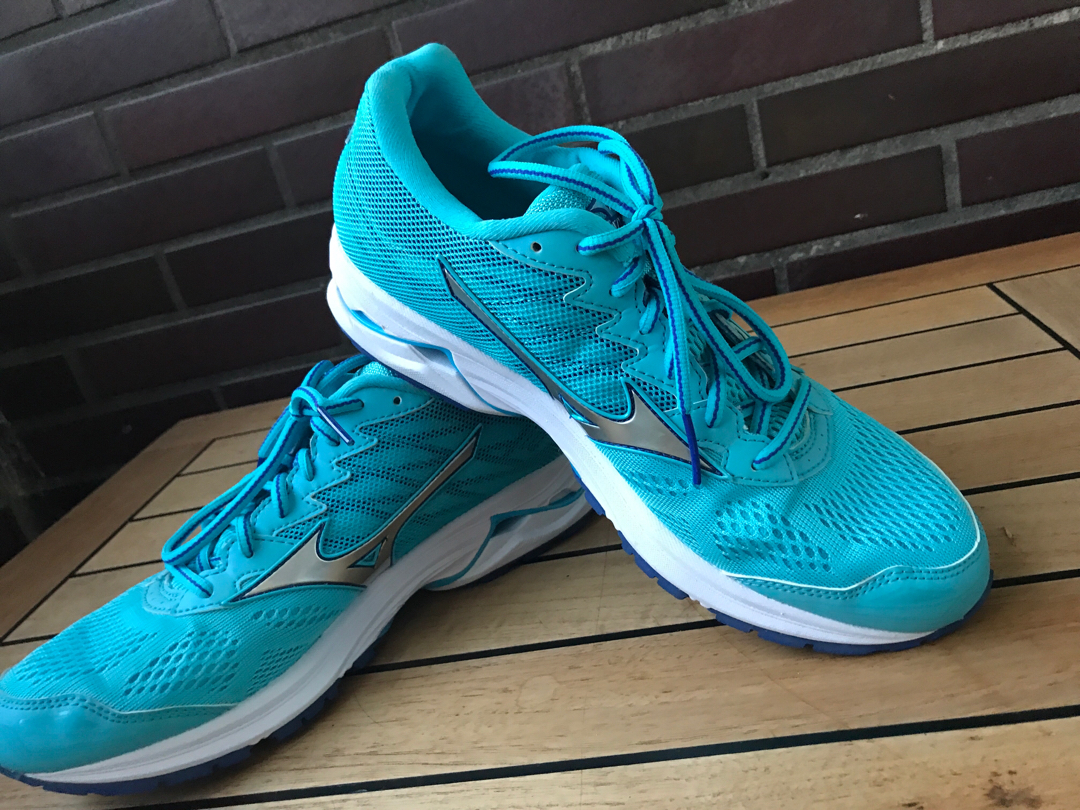 mizuno wave rider 2.0