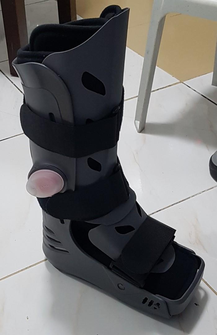 orthopaedic boots