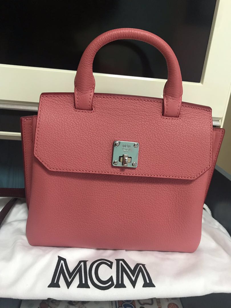 Mcm kelly sale bag price