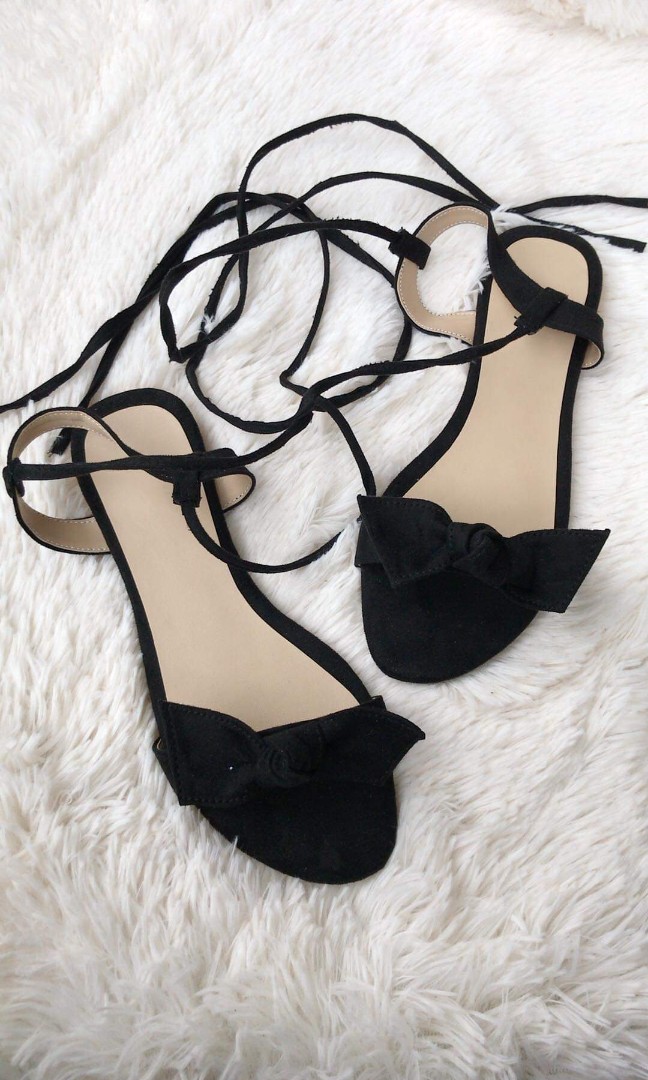 Trendy string flat, Women's Fashion, Footwear, Flats & Sandals on Carousell