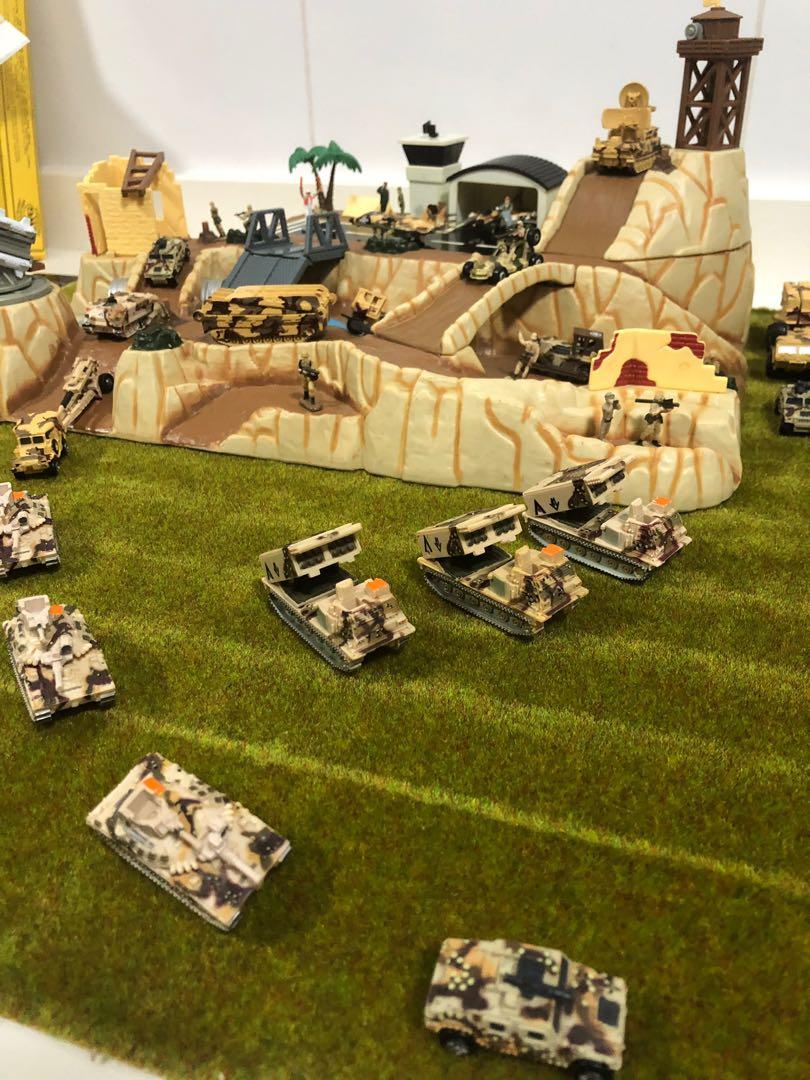 Vintage Micro Machines Military (Galoob) Wolf Ridge Battleground base