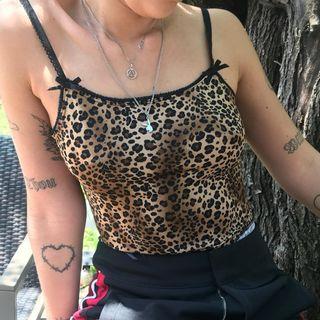 90s trendy cheeta tank!