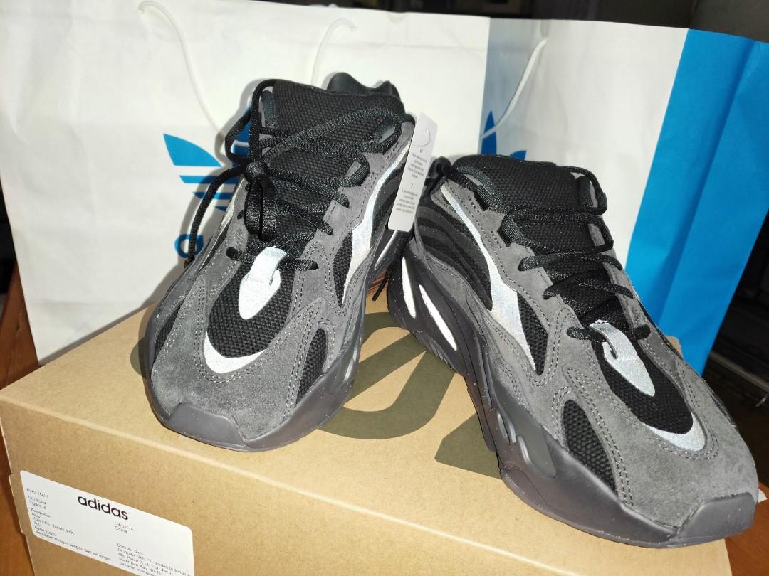 Yeezy 700 clearance vanta reflective