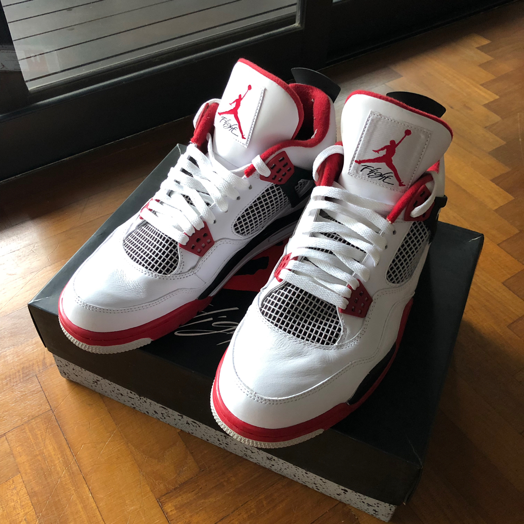 Air Jordan 4 Fire Red 2012 size 11.5 Men s Fashion Footwear