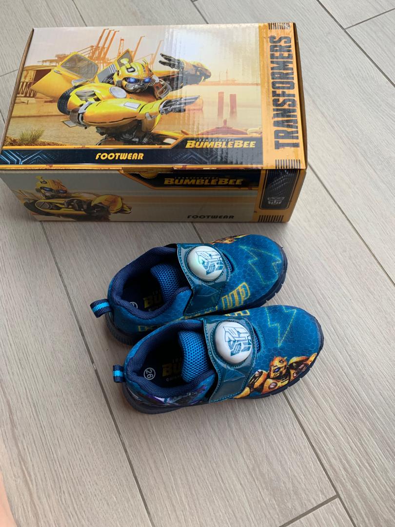 Stride rite bumblebee shoes online