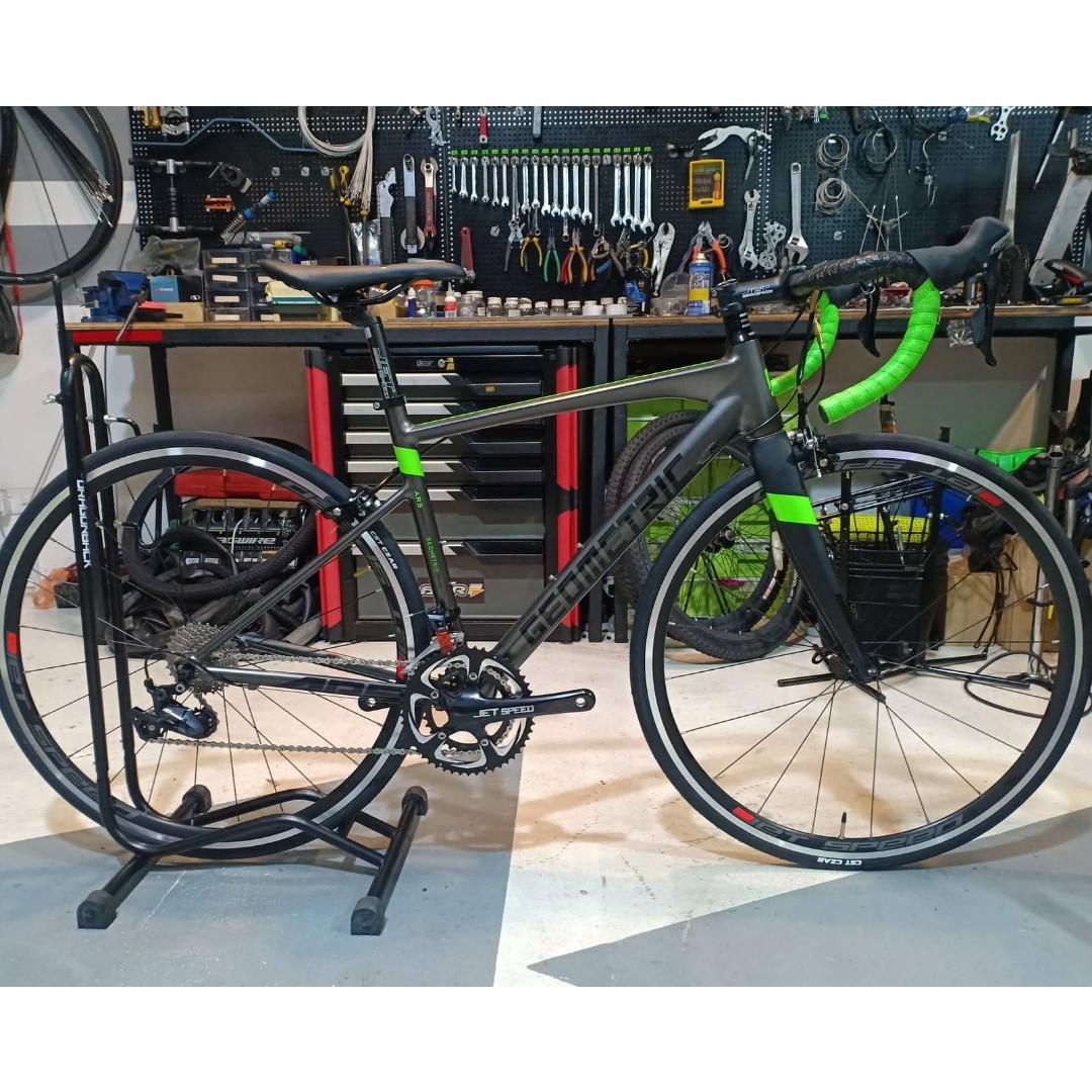 GEOMETRIC AR5 ROAD BIKE 44CM SHIMANO ULTEGRA R8000 11SPD RED GREEN