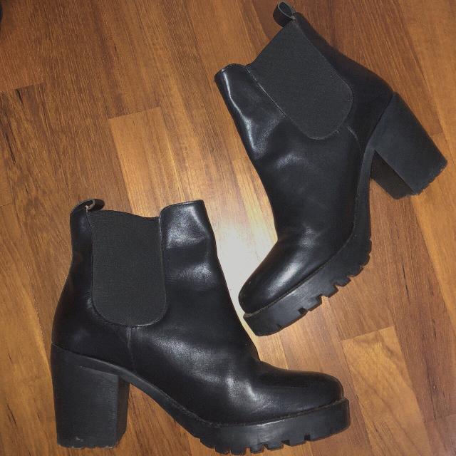 h&m leather chelsea boots