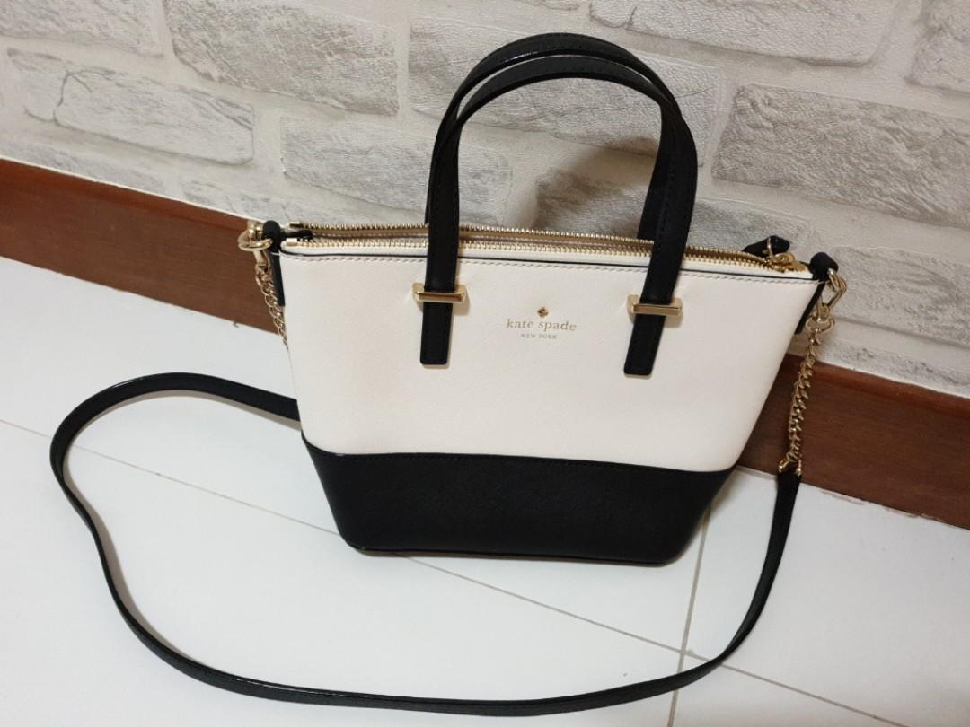 Kate Spade Black & White Leather Handbag, Luxury, Bags & Wallets on  Carousell