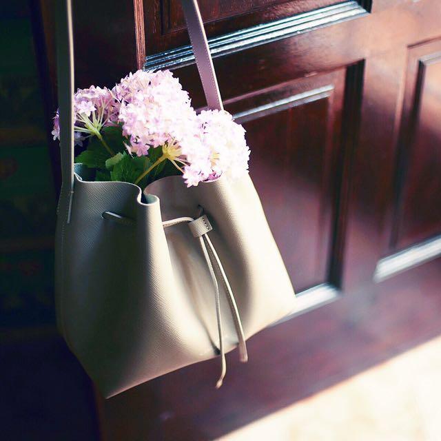 Lancaster paris pur saffiano best sale leather mini bucket bag