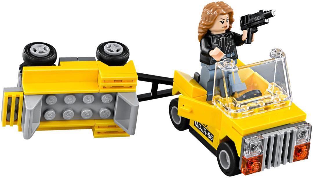 LEGO 76051 Avengers Super Hero Airport Battle Airport & Yellow Car ...