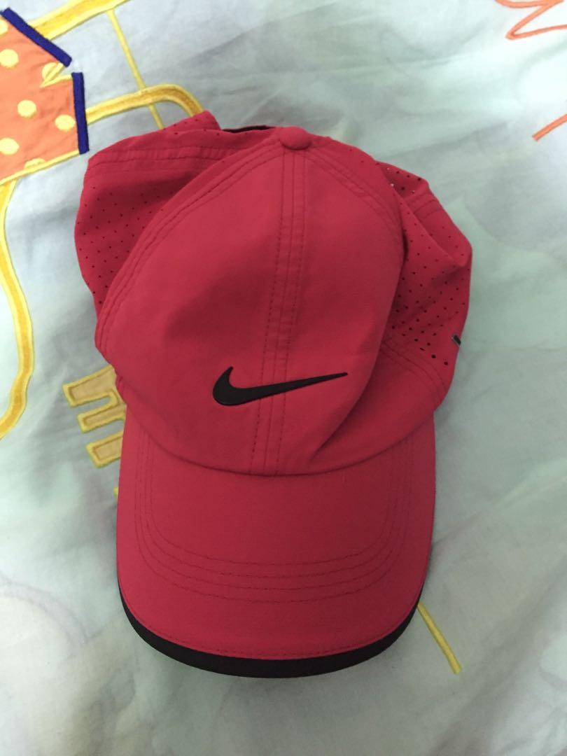 hot pink nike hat