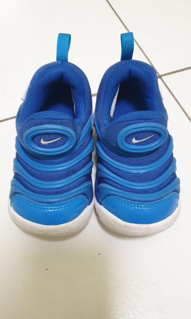 blue nike boy shoes