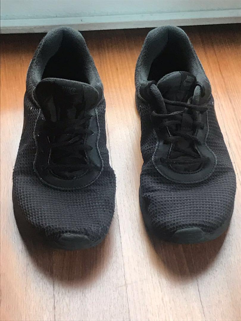 black waterproof nike shoes