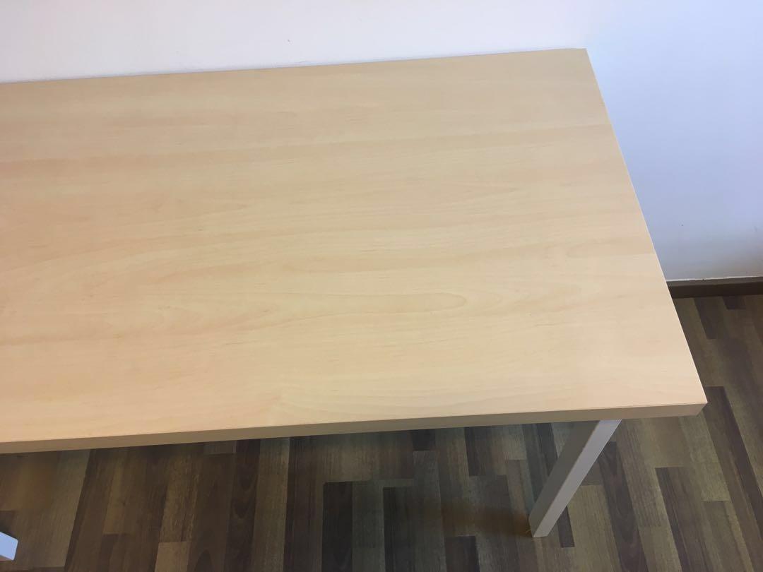 Study Desk (Category: Tables & Sets) located in Singapore. Submitted by nbuesking (Listing ID 224075708, Image 3). Description: Beige and white study table 120x60 cm.