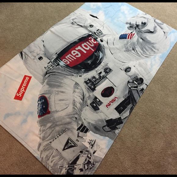 Supreme astronaut 2025 towel