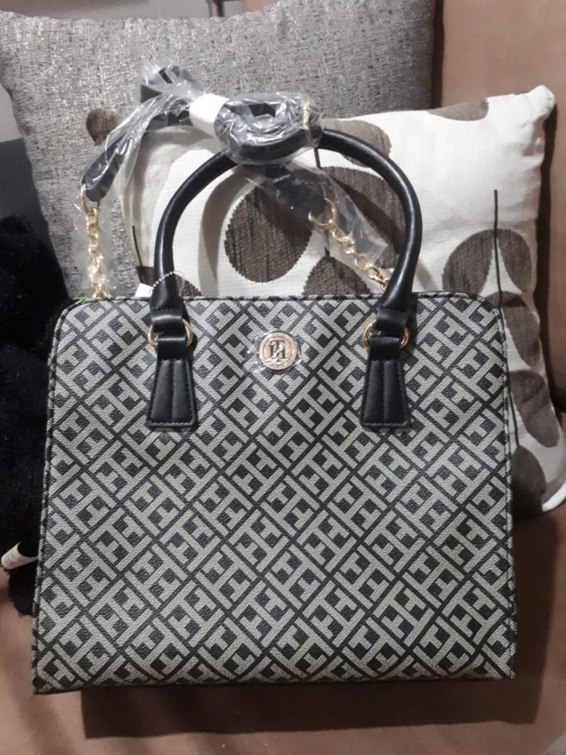 tommy hilfiger 2 way bag
