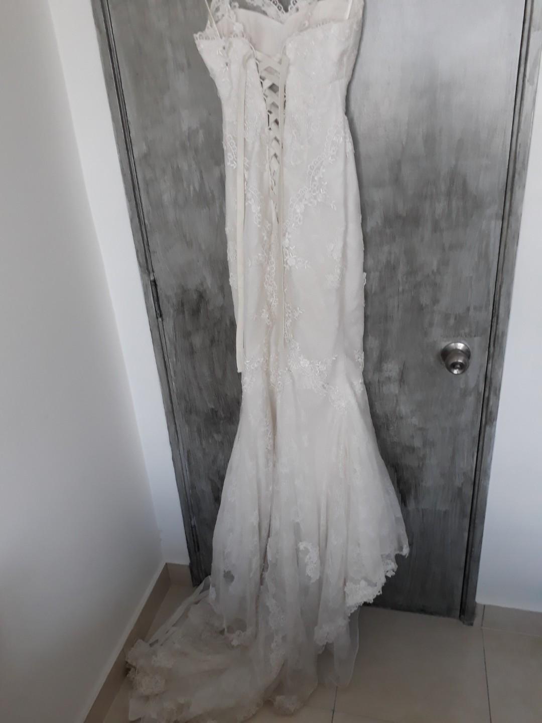 Pronovias enya deals