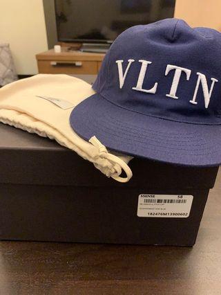《二手》Valentino VLTN 帽子，深藍色，購自SSense