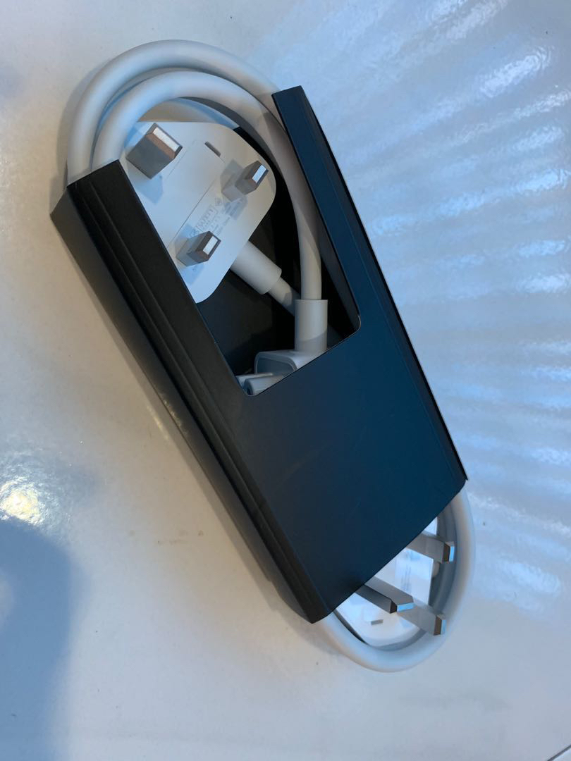 Apple MacBook Cable & Cable Extension, Computers & Tech, Parts